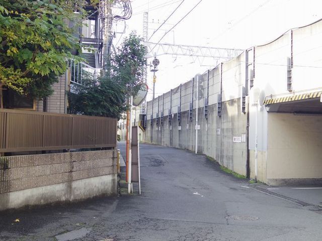 ＪＲ線路沿い